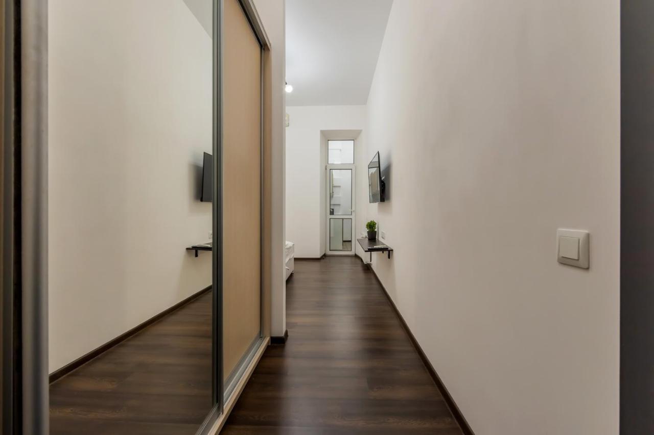 Rv Old City Apartment Velyka Vasylkivska 28,Self Check-In 24Х7 Kiev Ngoại thất bức ảnh