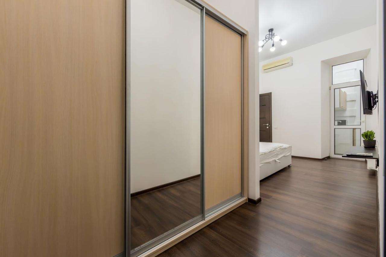 Rv Old City Apartment Velyka Vasylkivska 28,Self Check-In 24Х7 Kiev Ngoại thất bức ảnh